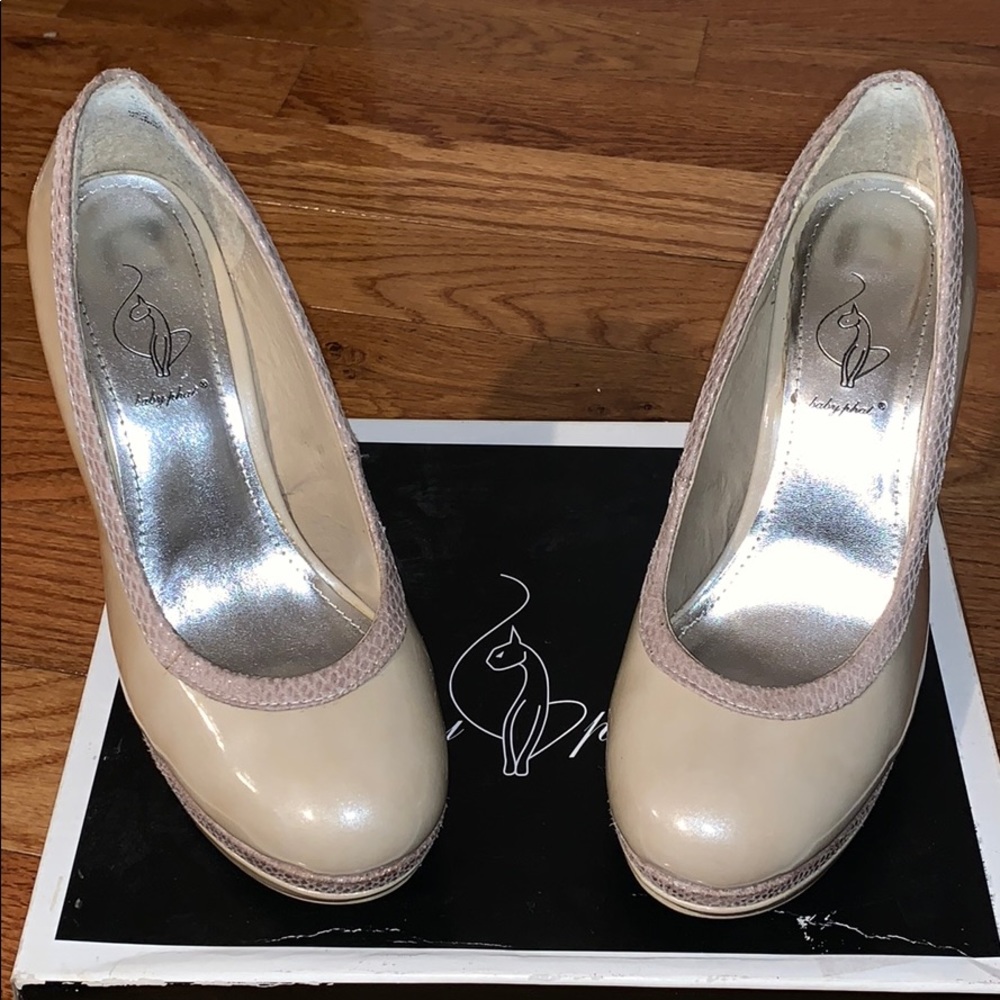 Baby Phat platform pumps